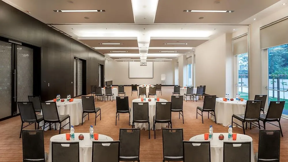 Hyatt Place Gurgaon Udyog Vihar 5*,
