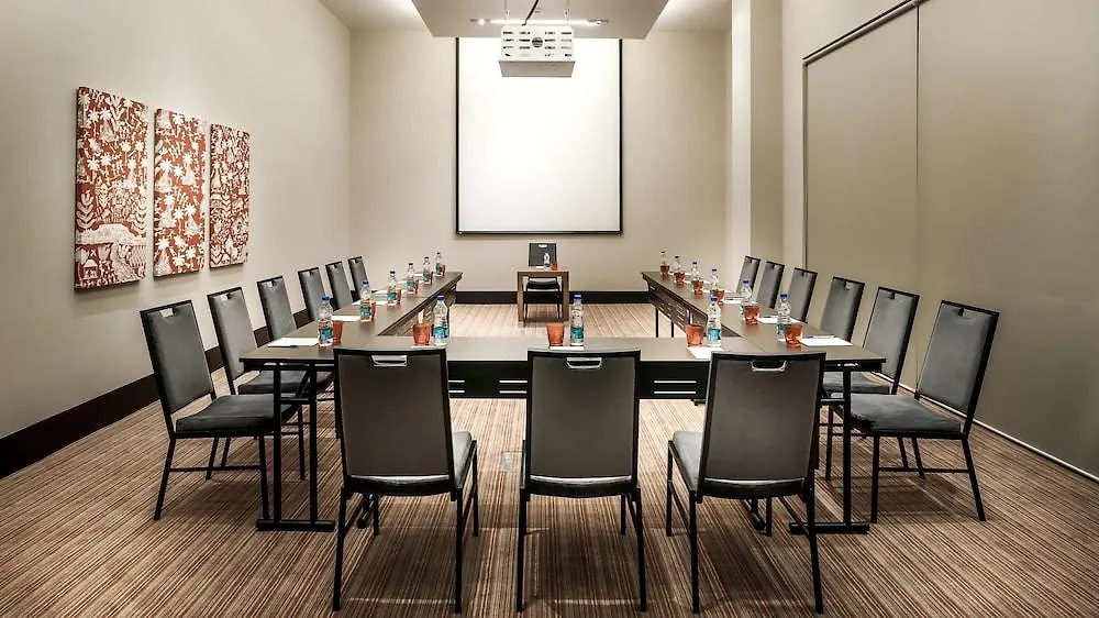 Hyatt Place Gurgaon Udyog Vihar 5*,  India